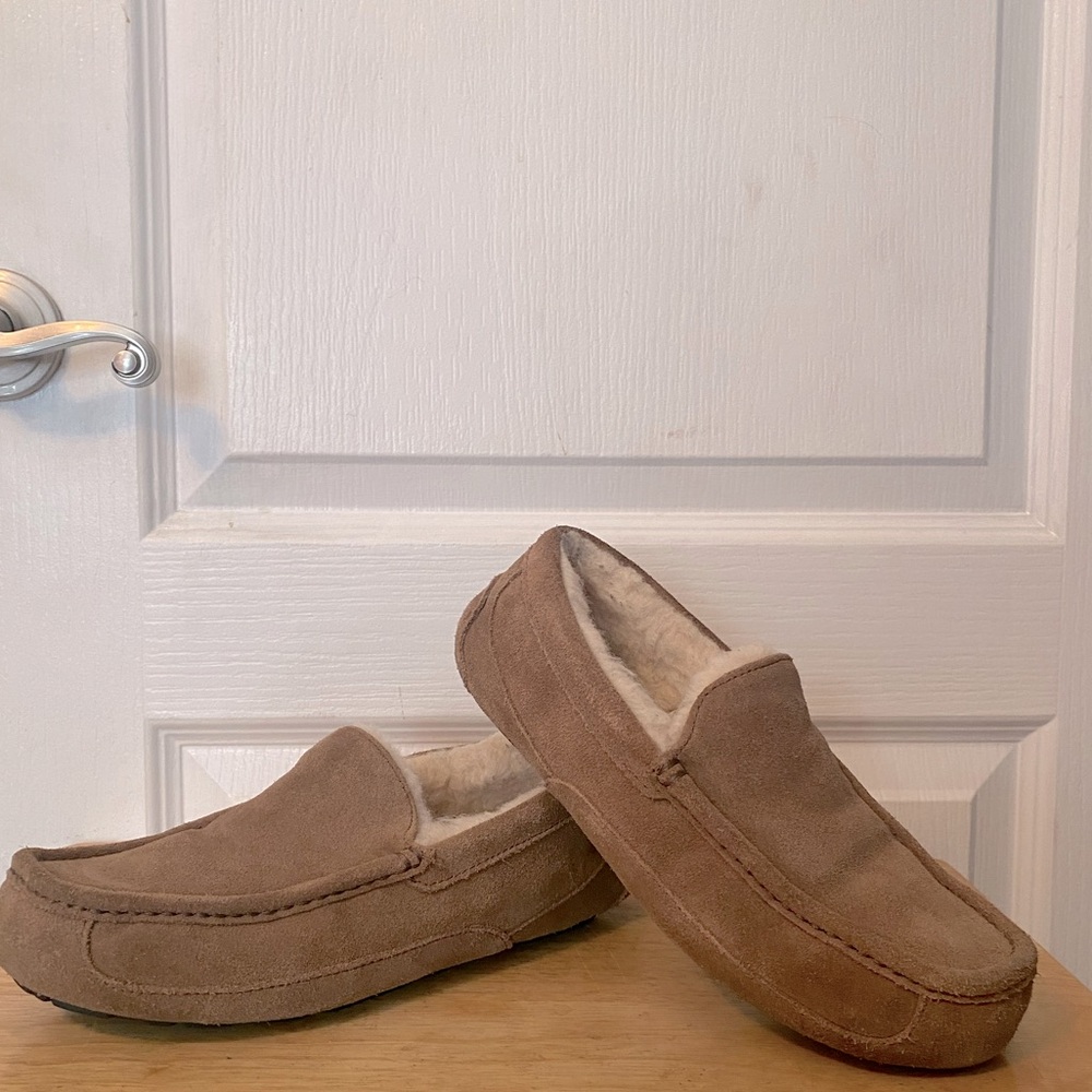 Uggs Slipper slide ons